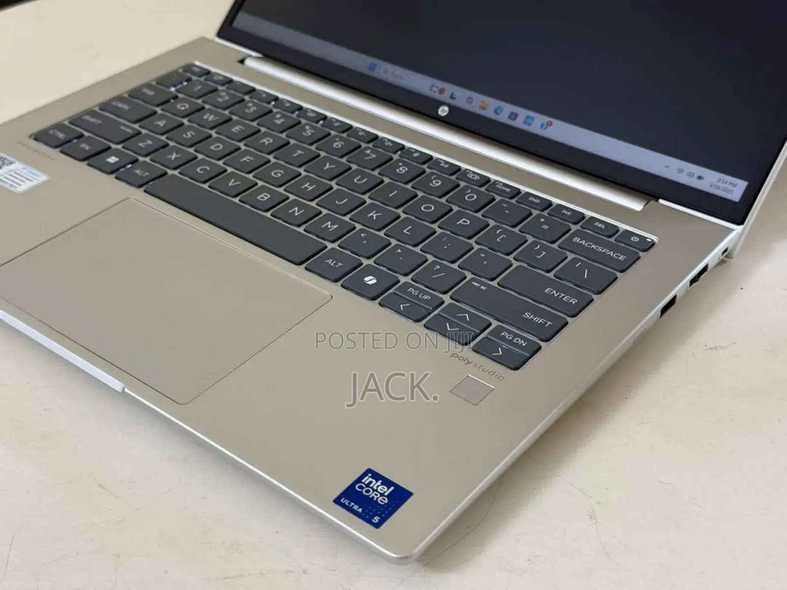 New Laptop HP ProBook 440 16GB Intel Core Ultra 7 SSD 512GB