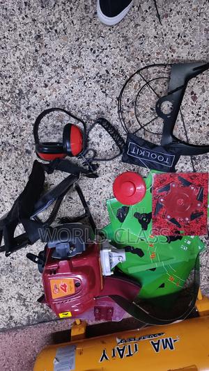 Back Pack 4 Stroke Brush Cutter - With Many Blades - main view