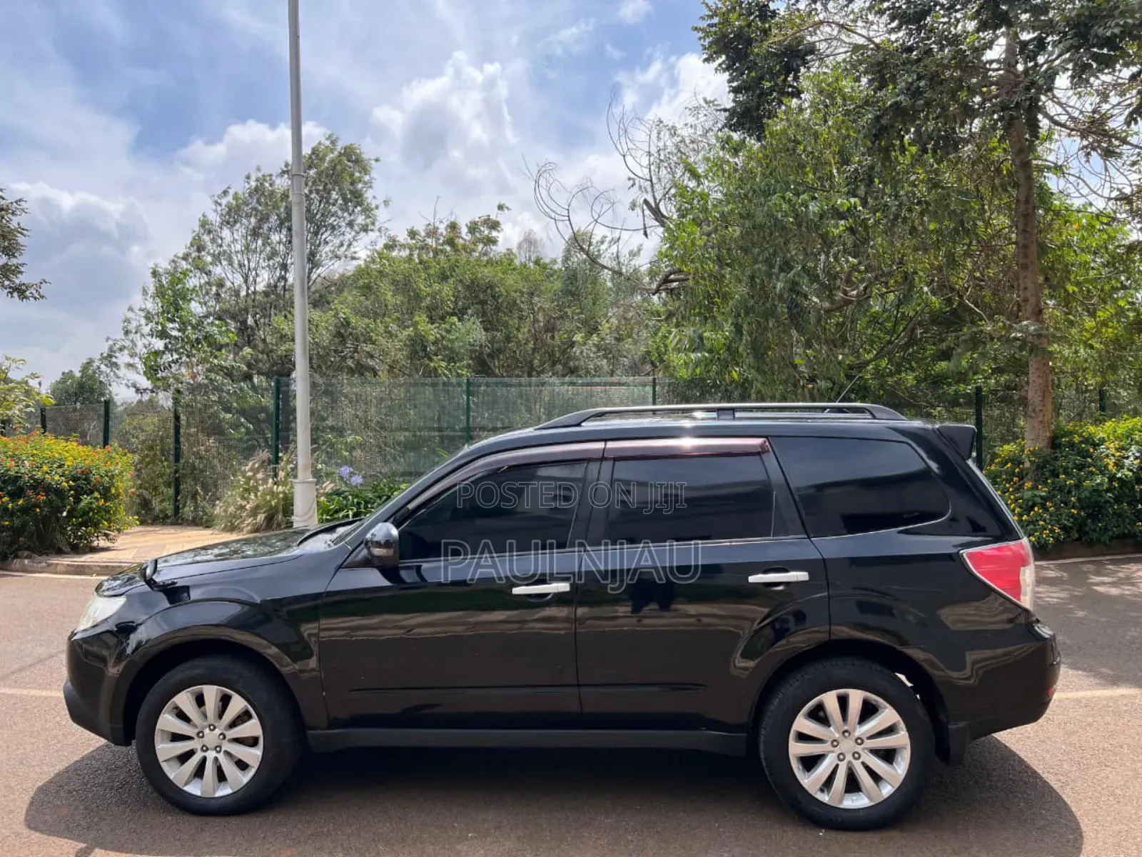 Subaru Forester 2011 Black