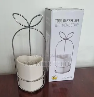 Jd8534 Love Shape Ceramic Tool Barrel Set Gold or Silver Metal Stand