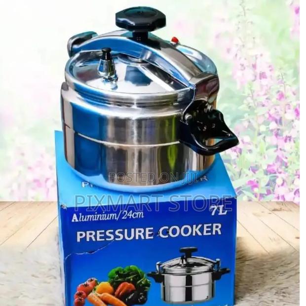 Durable 5 Litre Aluminium Pressure Cooker - main view