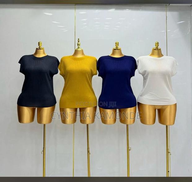 Ripped Sleeveless Tops - thumbnail 3