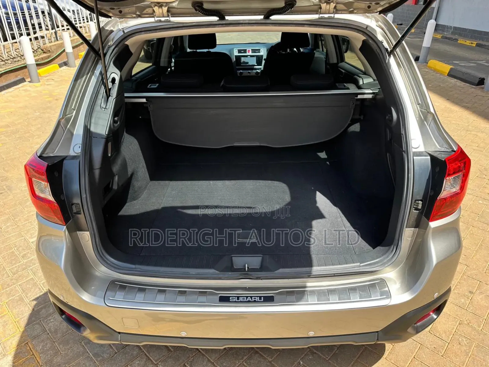 Subaru Outback 2.5i AWD 2016 Gold