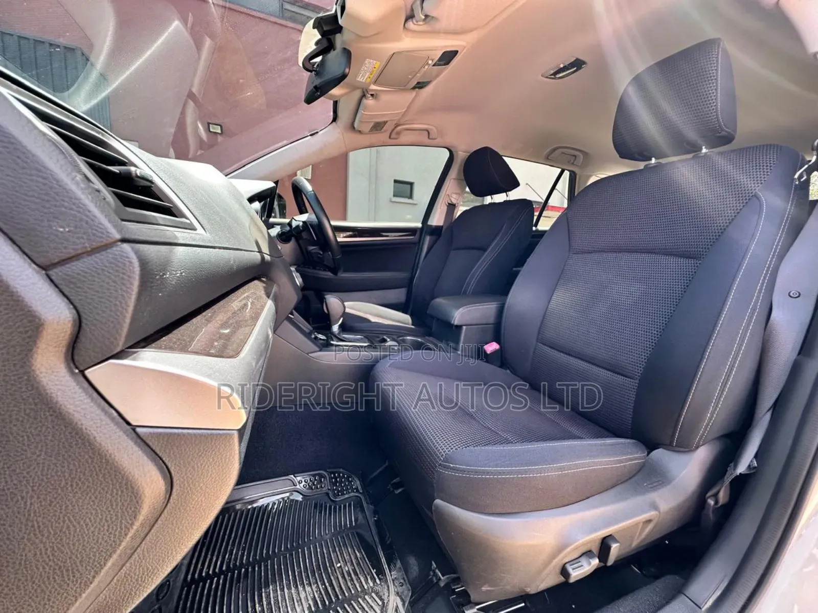 Subaru Outback 2.5i AWD 2016 Gold
