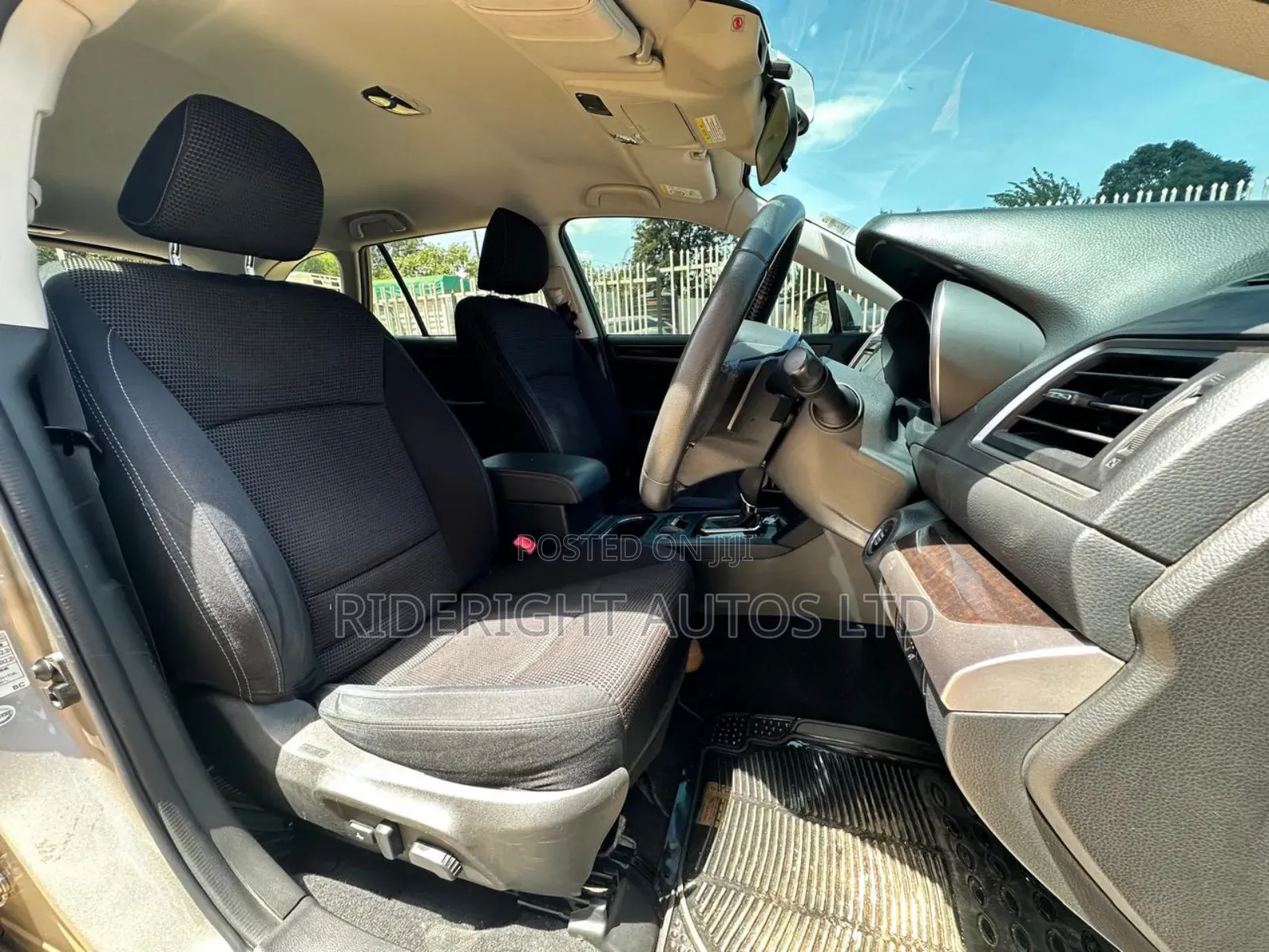 Subaru Outback 2.5i AWD 2016 Gold