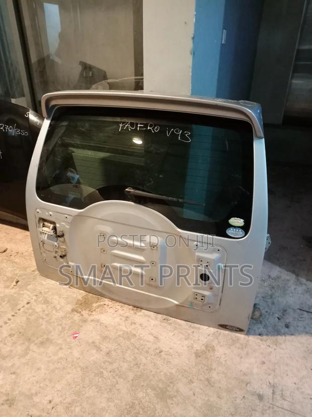 Outstanding Quality Ex Japan Mitsubishi Pajero Boot in Good Condition
