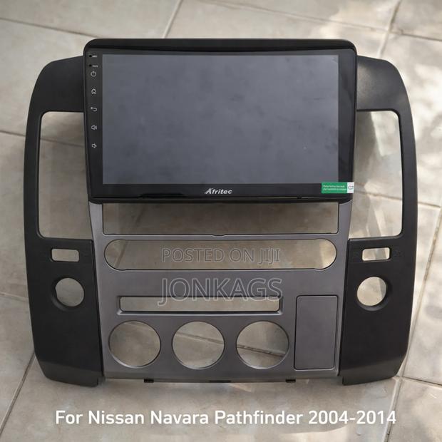 Frame/Console Nissan Pathfinder 9 Inches Android