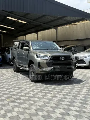 Toyota Hilux 2021 Green
