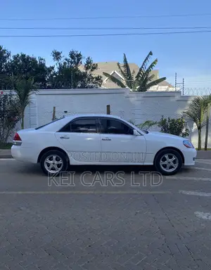 Toyota Mark II 2000 White