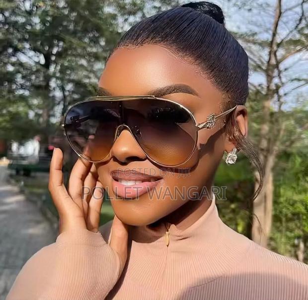 Loewe Branded Sunglasses - thumbnail 4