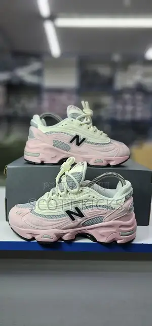 New Balance 1000