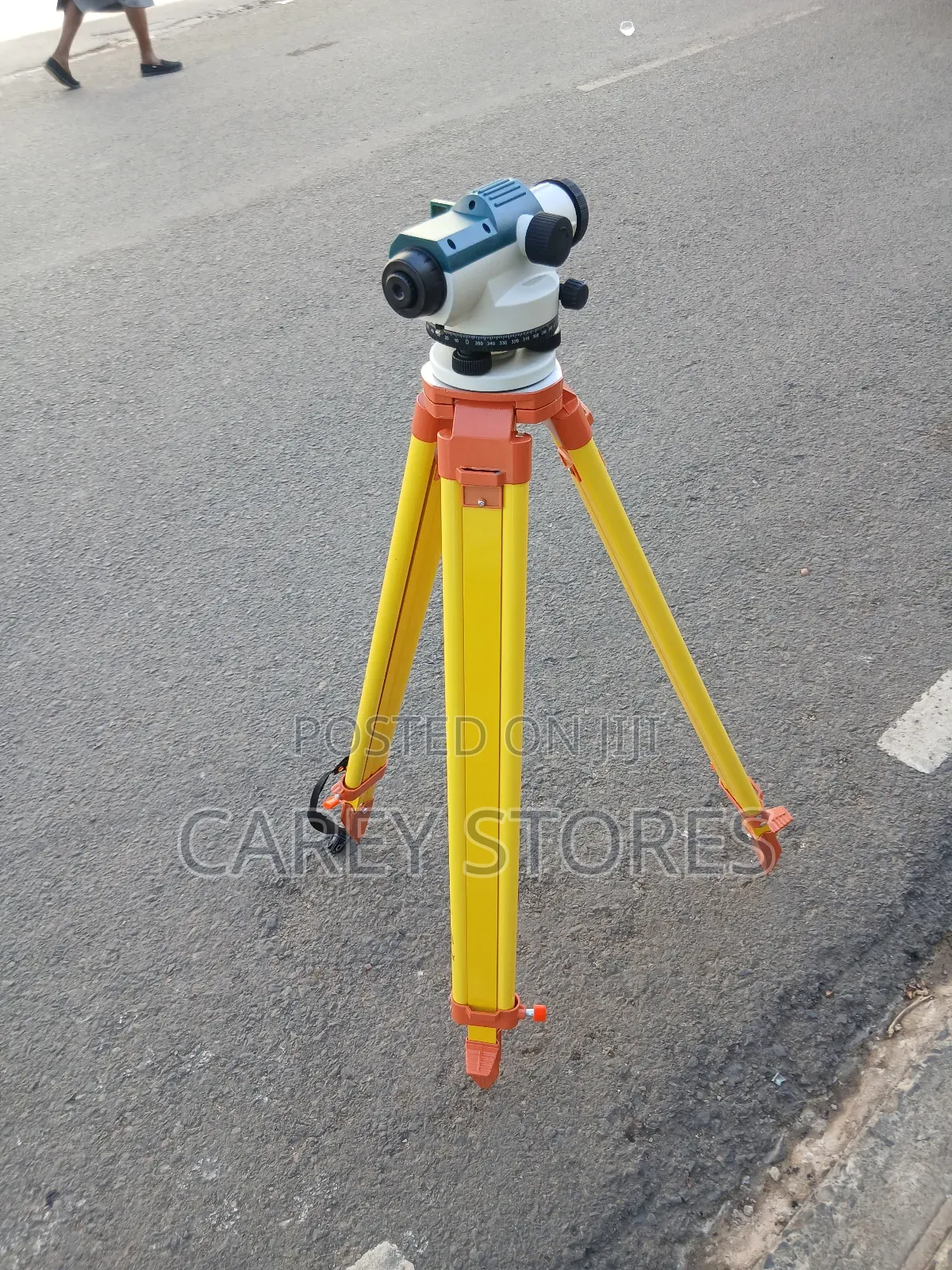 Dumpy Level Machine