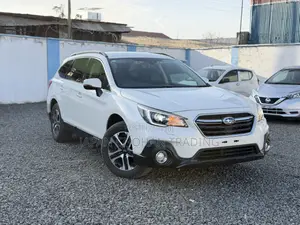 Subaru Outback 2018 White