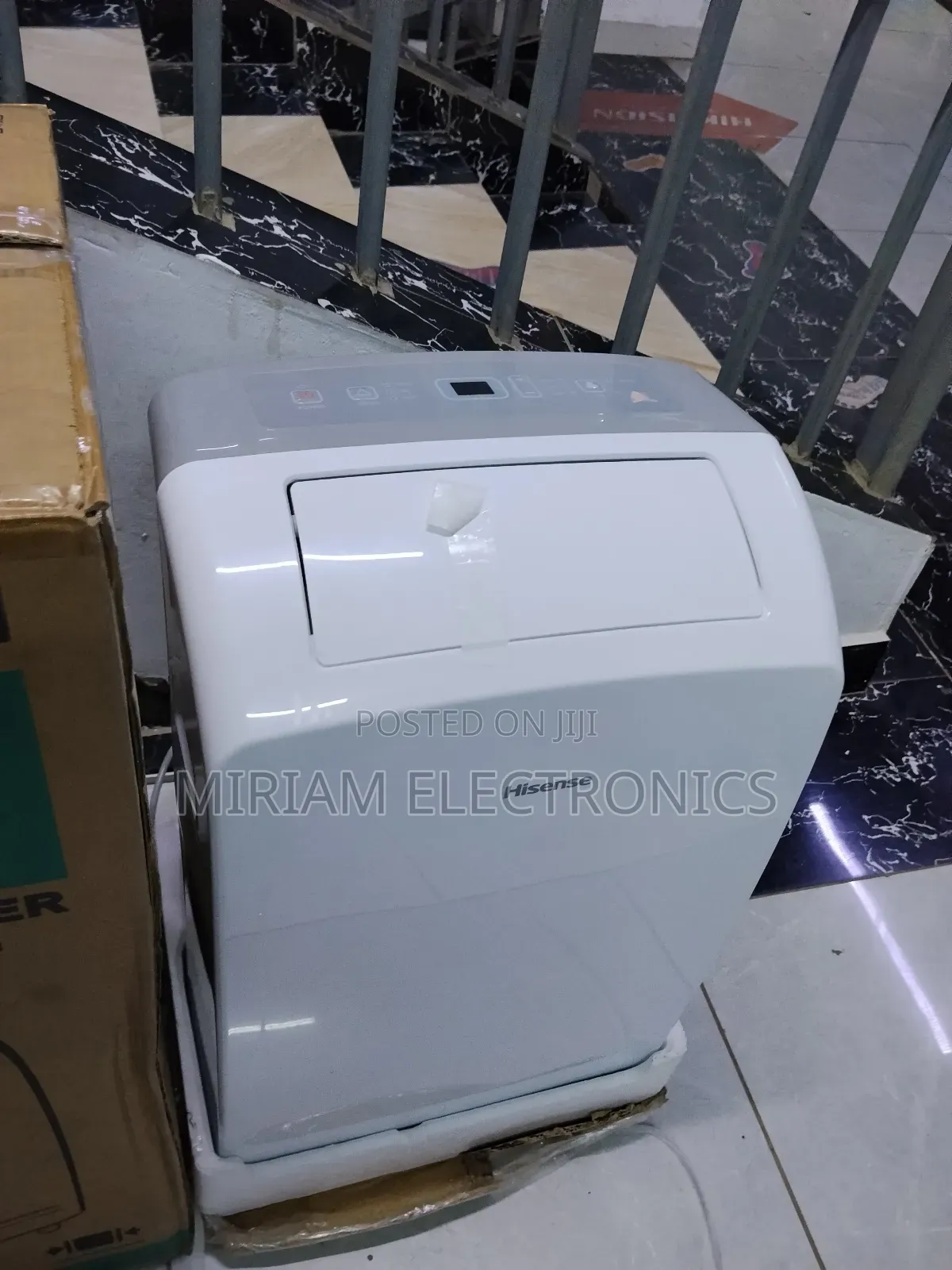 Hisense 12000 Btu Portable Air Conditioner