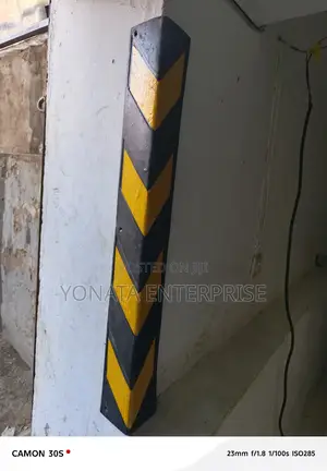Heavy Duty Rubber Column Guard 0.8m Long