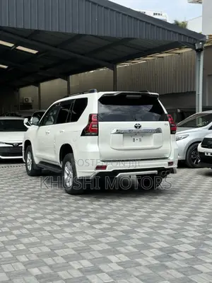 Toyota Land Cruiser Prado 2018 Pearl