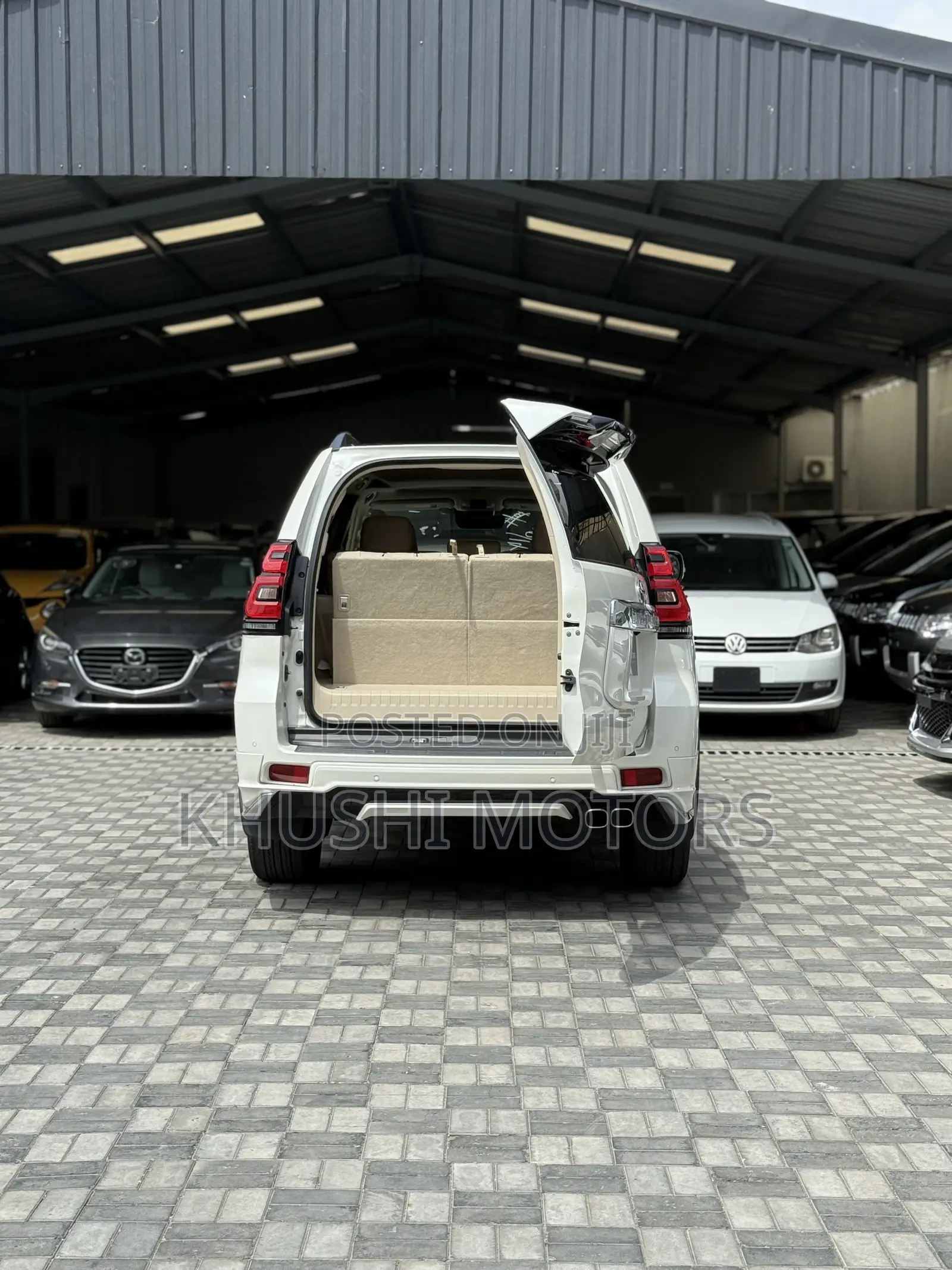 Toyota Land Cruiser Prado 2018 Pearl