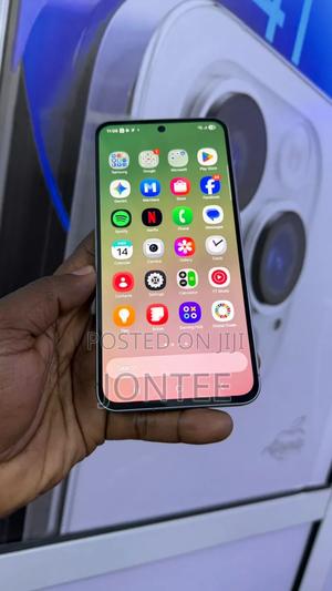 Samsung Galaxy A56 256 GB Gray - thumbnail 2