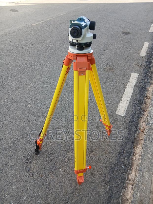 Dumpy Level - main view