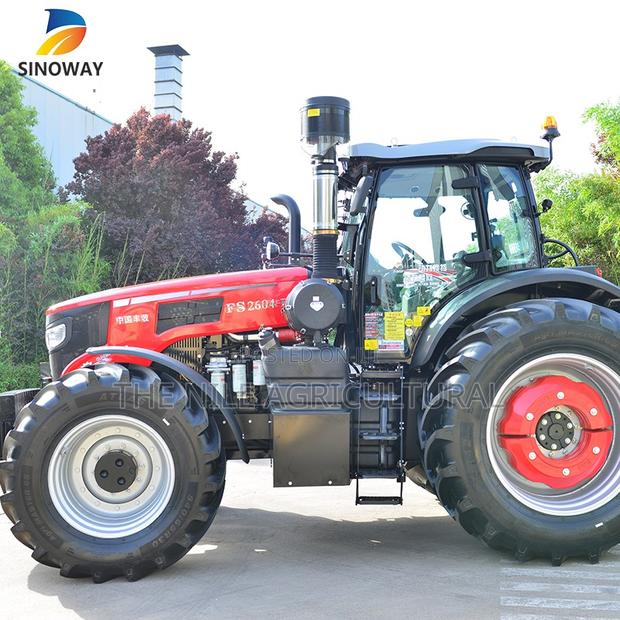 260 Horsepower Four-Wheel Tractor - thumbnail 2