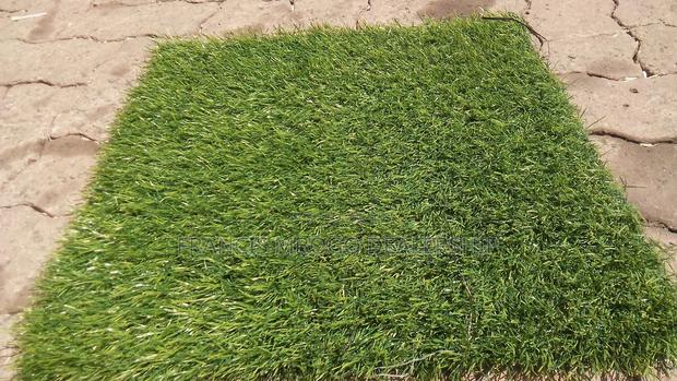 Grass Capet - main view