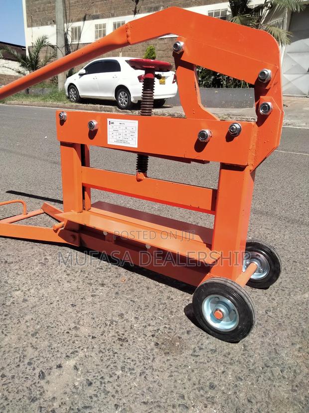 Masonry Block Splitter/Cabro Cutter - thumbnail 2