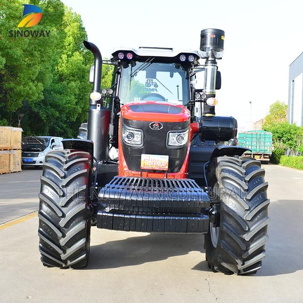 260 Hp Four-Wheel Diesel Tractor 4x4drive Suitable for Large Farmlands