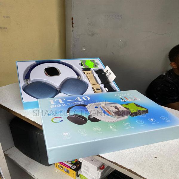 It-40 Smartwatch With Extras - main view