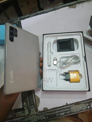 New Tablet 1 TB Gray - main view