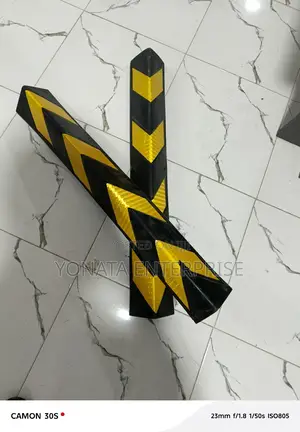 Corner Edge Protector/ Rubber Corner Guard Available
