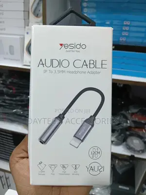 Yesido Audio Cable Lightning to 3.5mm Headphone Adapter
