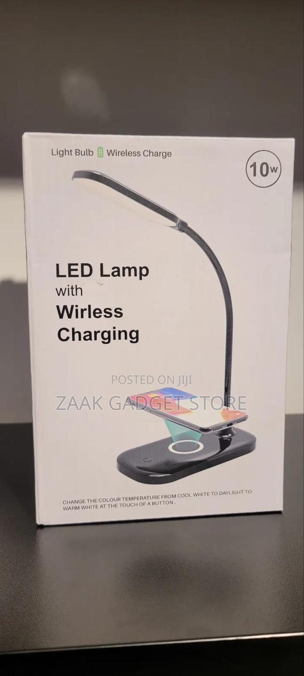 Light Bulb With Wireless Charge - main view