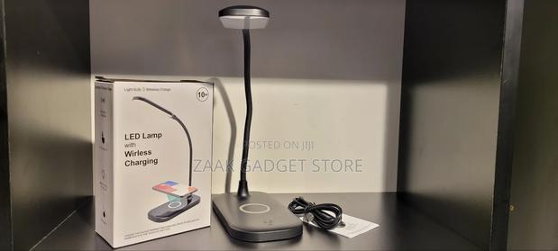 Light Bulb With Wireless Charge - thumbnail 3