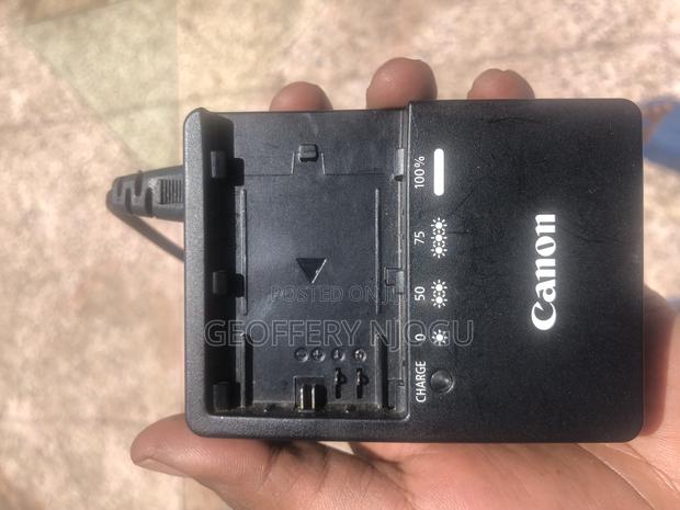 Canon Battery Charger - thumbnail 3