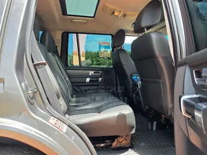 Land Rover Discovery 2015 Black