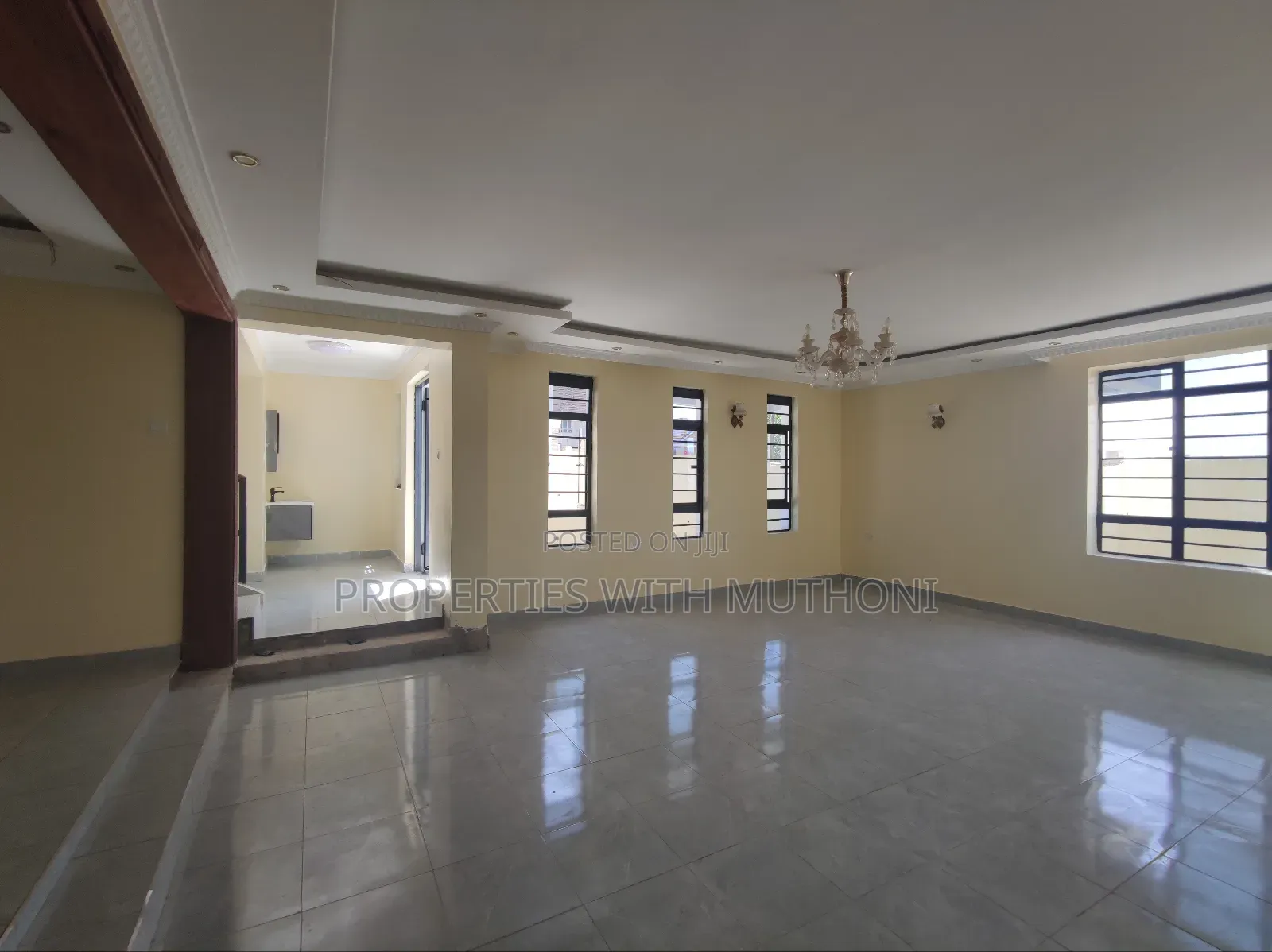 5bdrm Maisonette in Golf View, Kenyatta Road / Theta  for sale