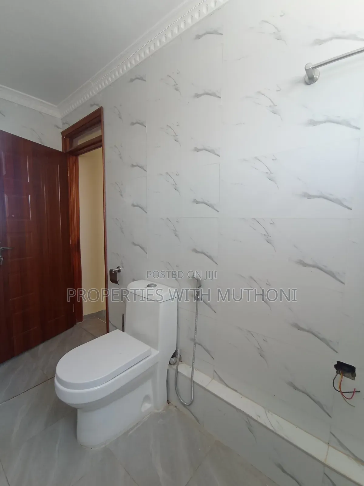 5bdrm Maisonette in Golf View, Kenyatta Road / Theta  for sale