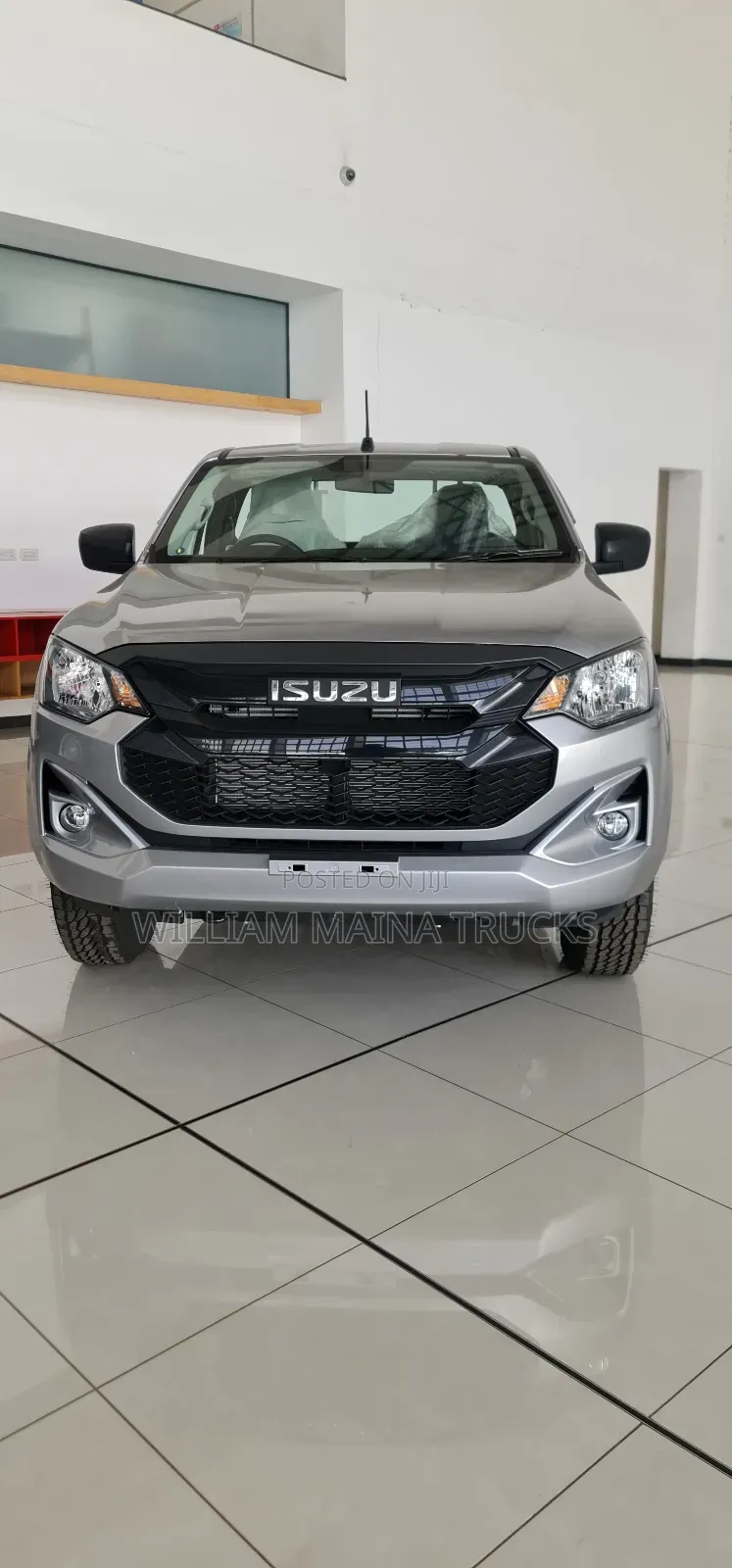 New Isuzu D-MAX 2026 Silver