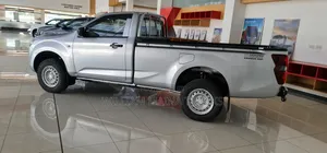 New Isuzu D-MAX 2026 Silver