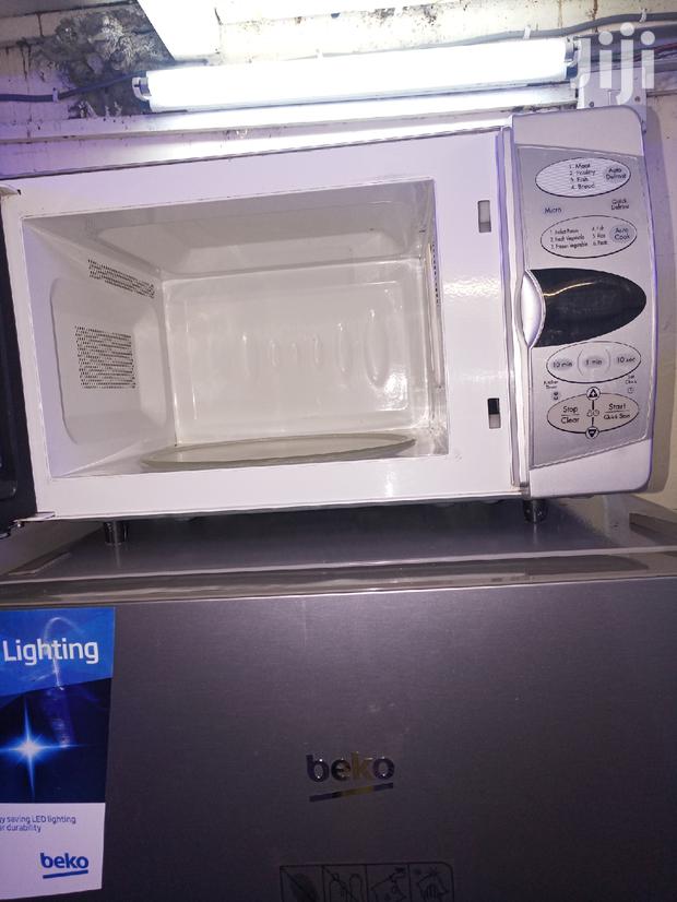 Microwave Oven