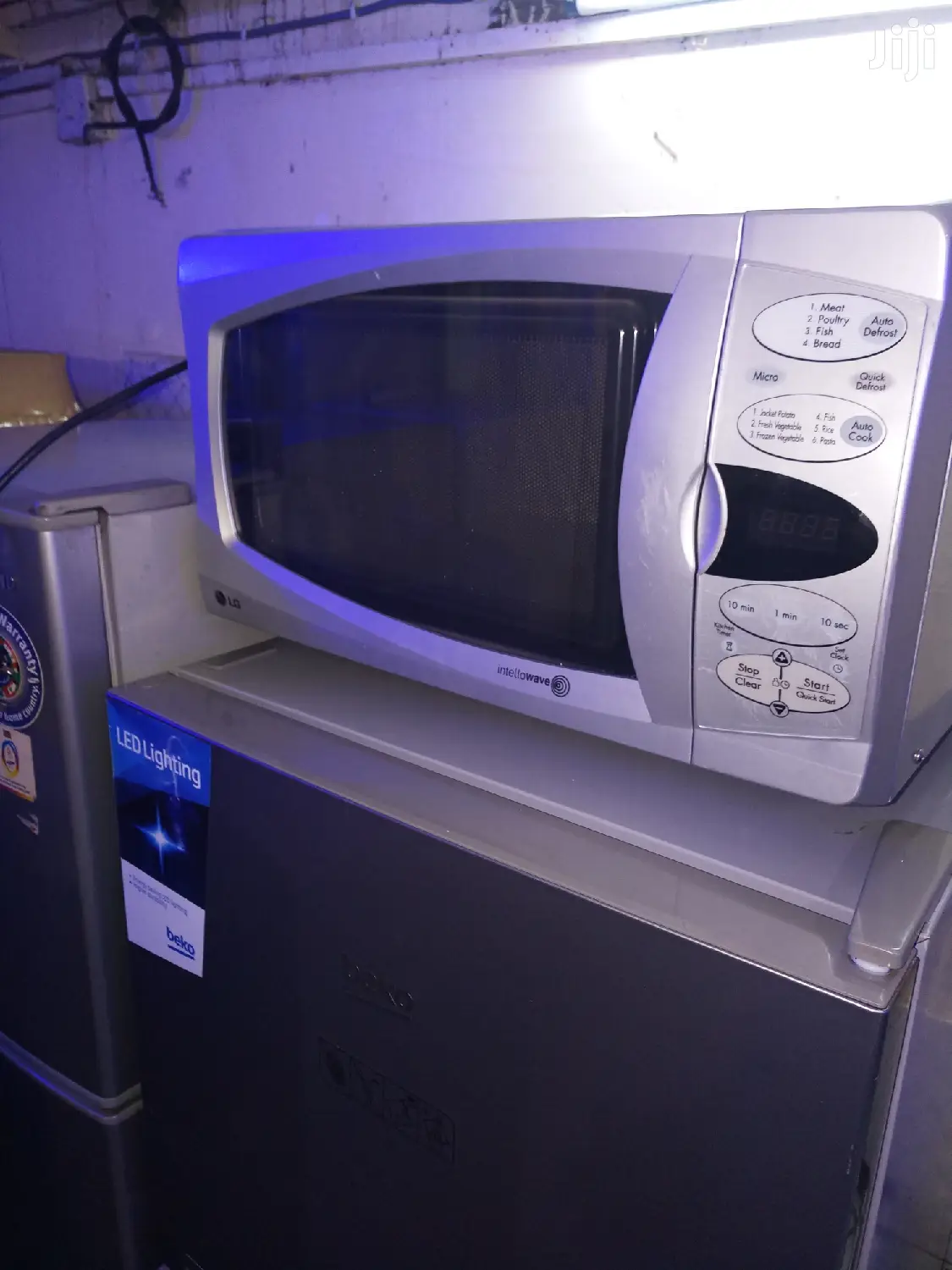 Microwave Oven