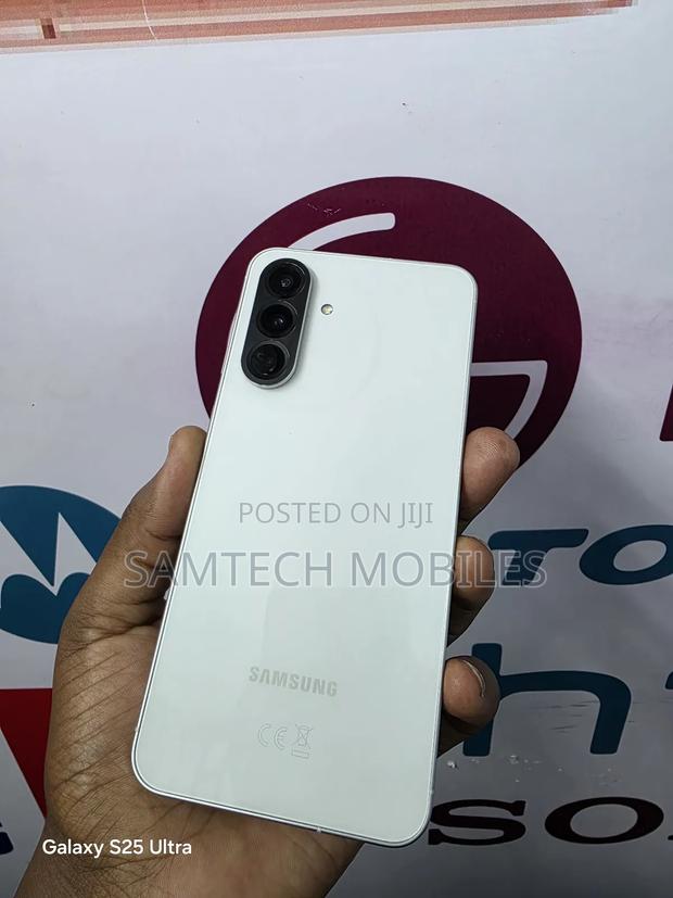 Samsung Galaxy A56 256 GB Silver - thumbnail 2