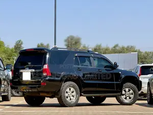 Toyota Hilux Surf 2009