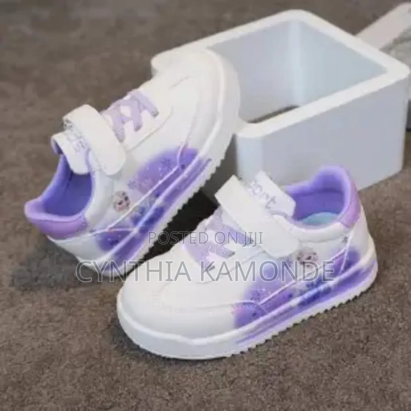 Elsa Modern Fit Sneakers