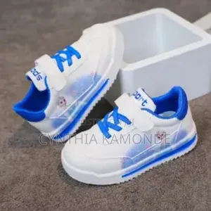 Elsa Modern Fit Sneakers
