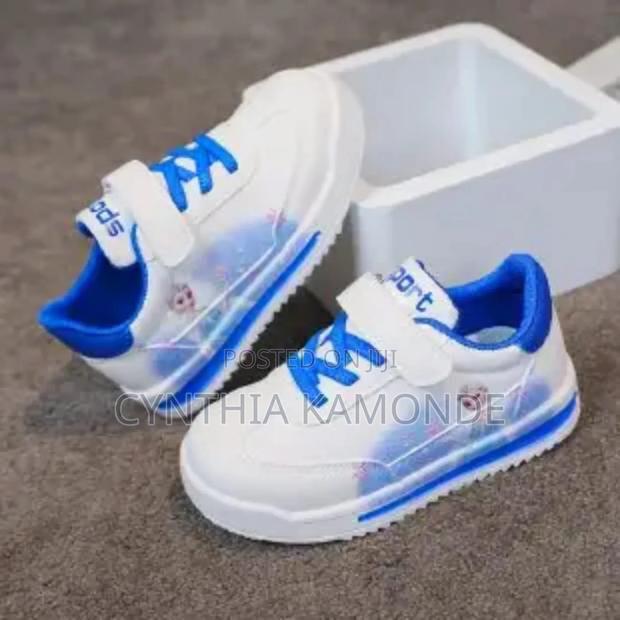 Elsa Modern Fit Sneakers - thumbnail 3