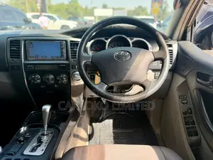 Toyota Hilux Surf 2009