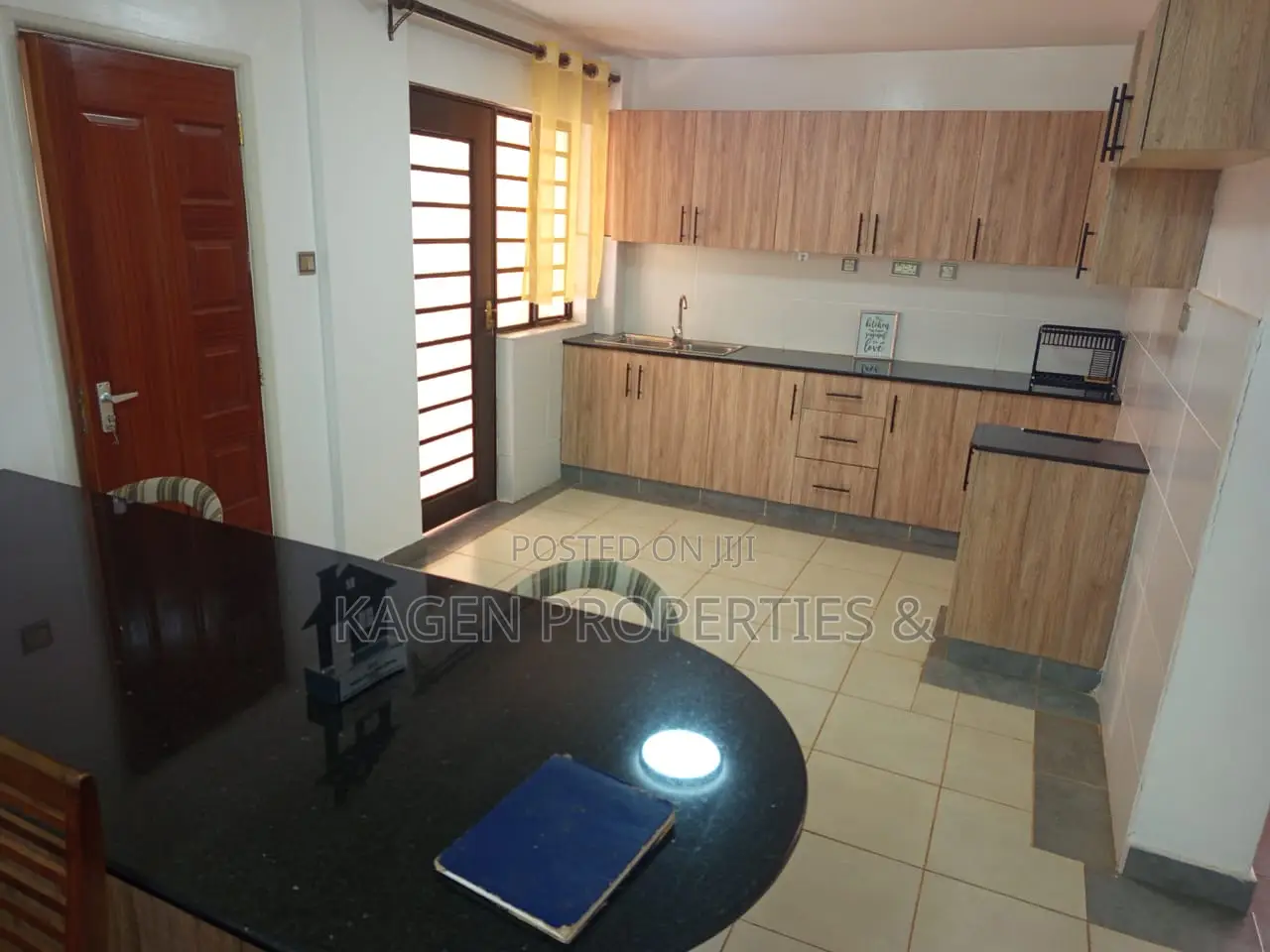 3bdrm Apartment in Uthiru, Nairobi South for sale