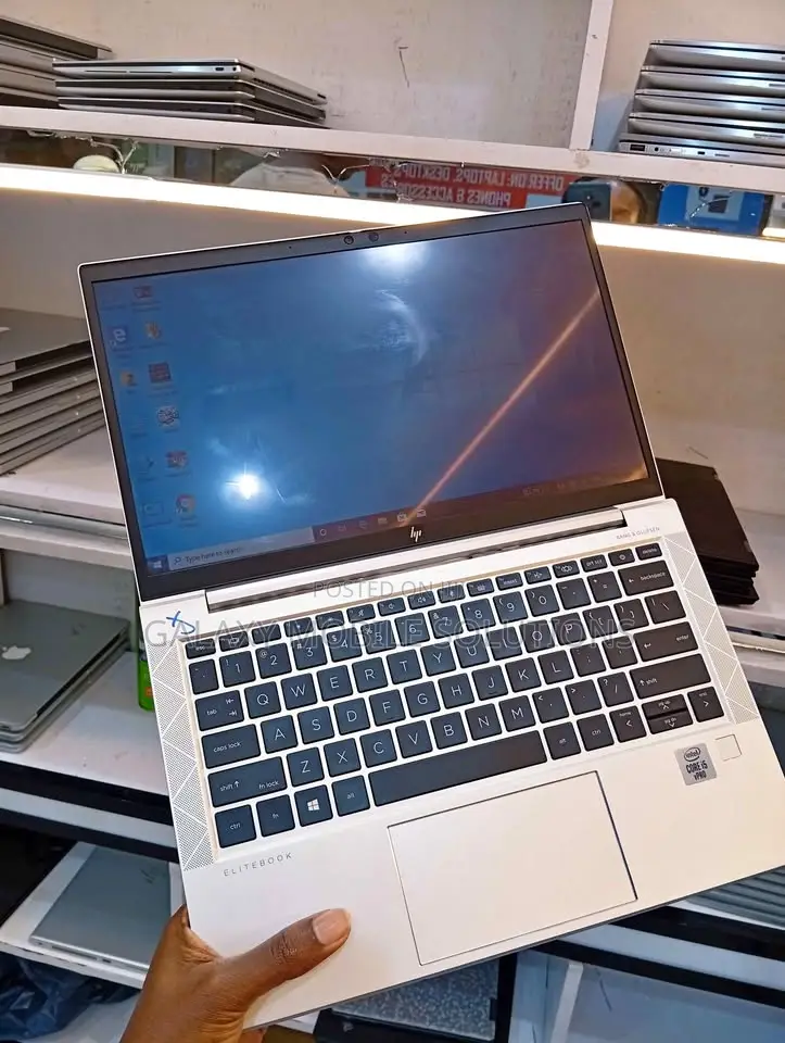Laptop HP EliteBook 830 G7 8GB Intel Core i5 SSD 256GB