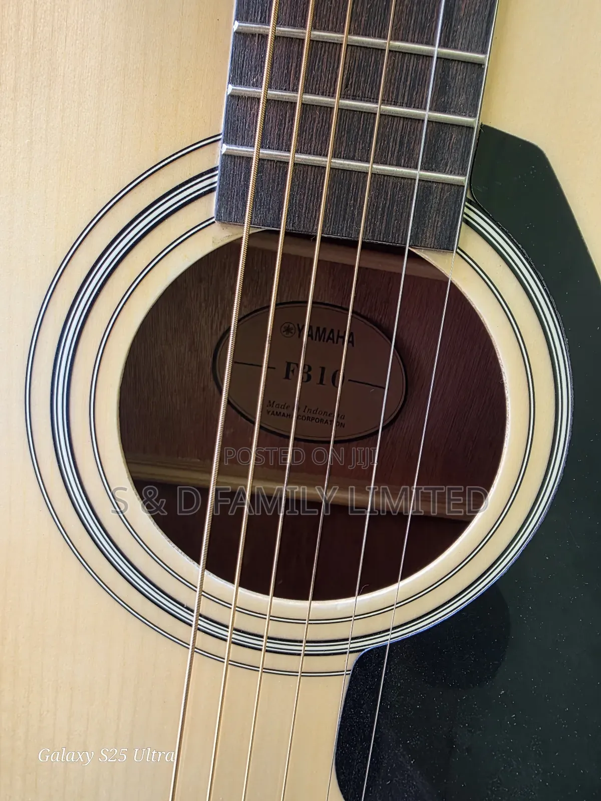 Yamaha F310 Acoustic Guitar